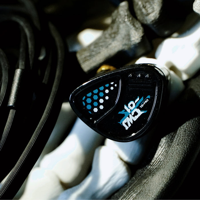 HE Cai Wenji Black Single Dynamic Driver Wired In-Ear Headphones